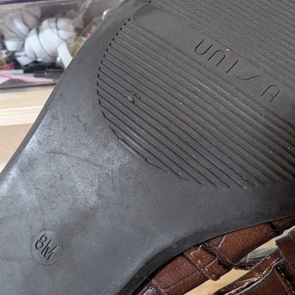 Unisa Crocodile Pattern Loafer / 8 - Picture 6 of 6